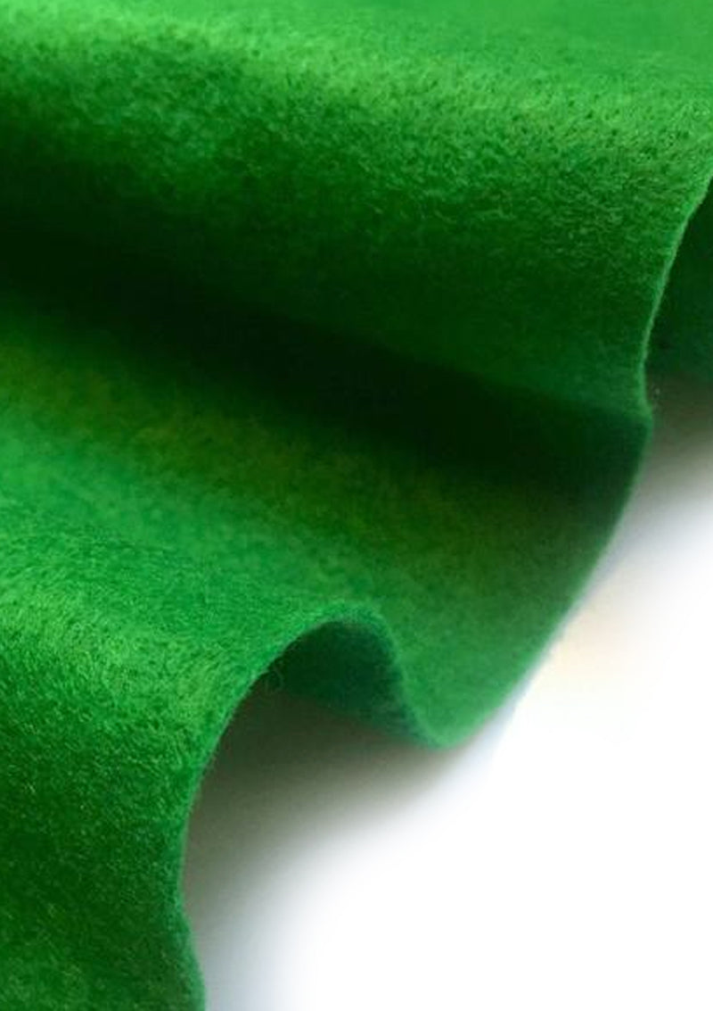 Emerald Green Felt Fabric 60" (150cms) Wide 1mm Thick for School Projects. Sewing, Decoration, Craft Supplies, Table Cover & Art Projects